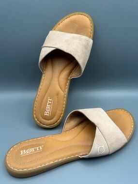 Born 9M Gudena Slide Sandals Suede Leather Natural Beige Flats Coastal Casual